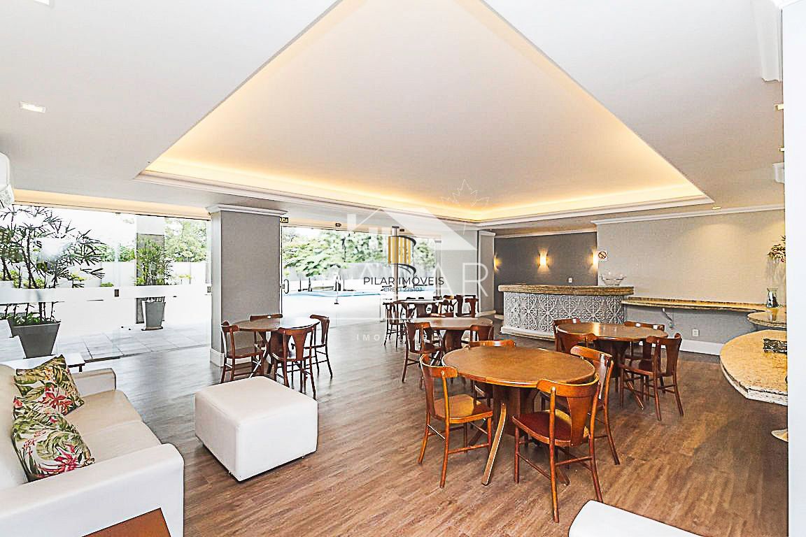 Apartamento de 02 dormitórios, no Bairro Menino Deus, Porto Alegre/RS