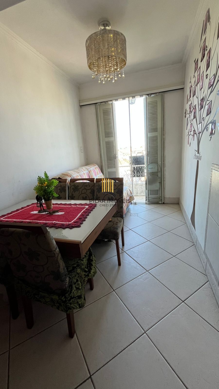 Cobertura com 03 dormitórios, Bairro Passo da Areia, Porto Alegre/RS