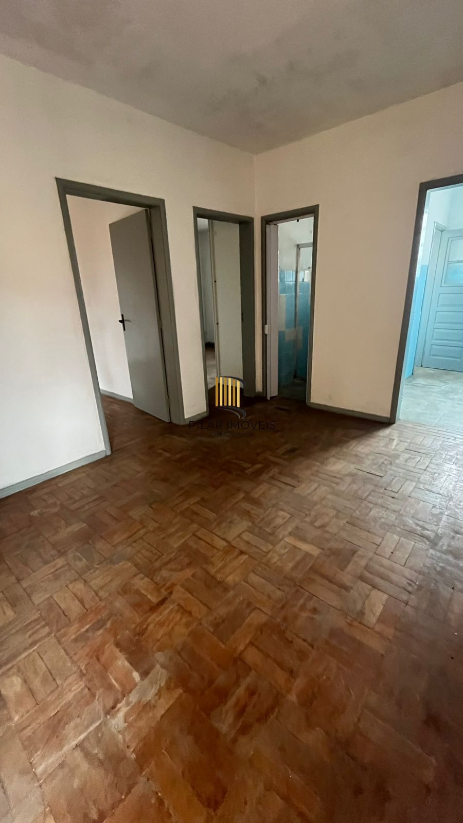 Apartamento de 02 dormitórios, Bairro Rubem Berta, Porto Alegre/RS