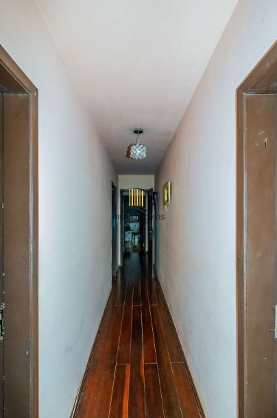 Casa em ótima localização, com 201m², Bairro Medianeira, Porto Alegre/RS