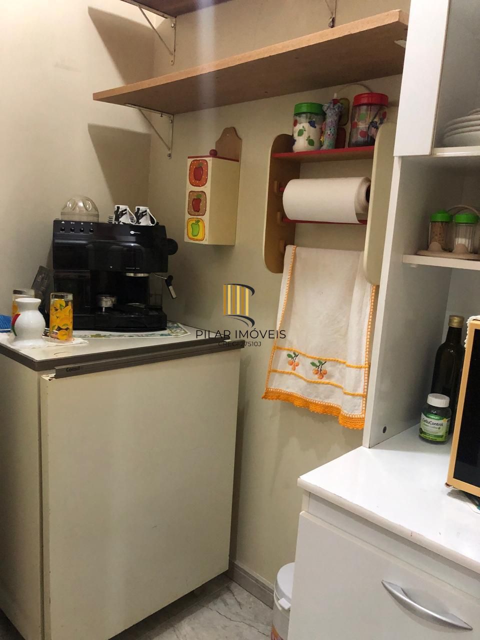 Sala Comercial no Passo da Areia com Banheiro Privativo – 30m²