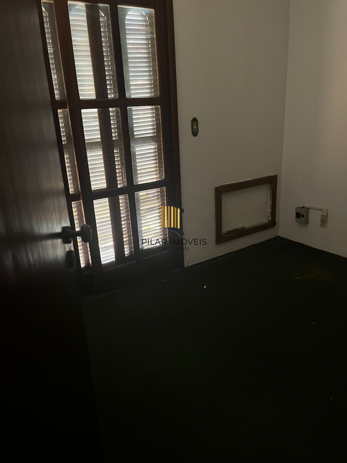 Casa ampla com potencial residencial e comercial | 220m² | Porto Alegre, Rio Grande do Sul