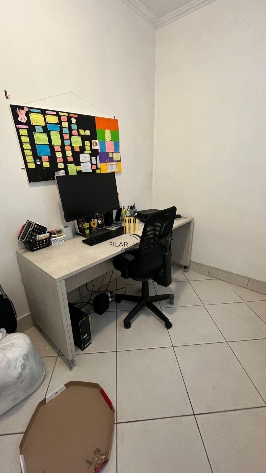 Cobertura com 03 dormitórios, Bairro Passo da Areia, Porto Alegre/RS