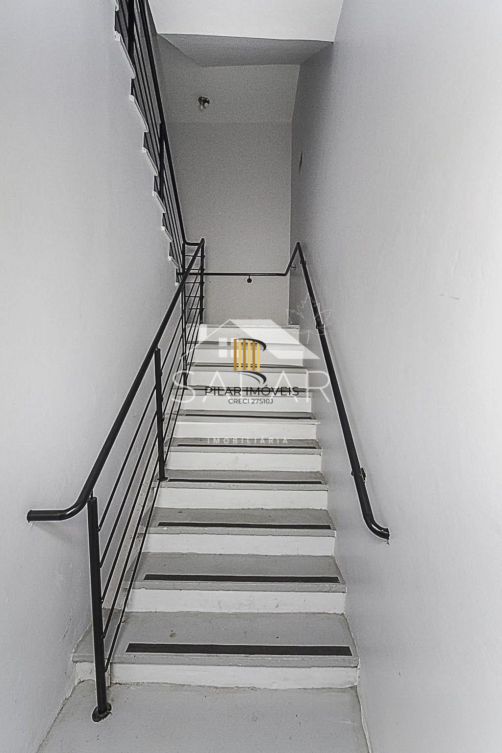 Apartamento de 02 dormitórios, no Bairro Menino Deus, Porto Alegre/RS