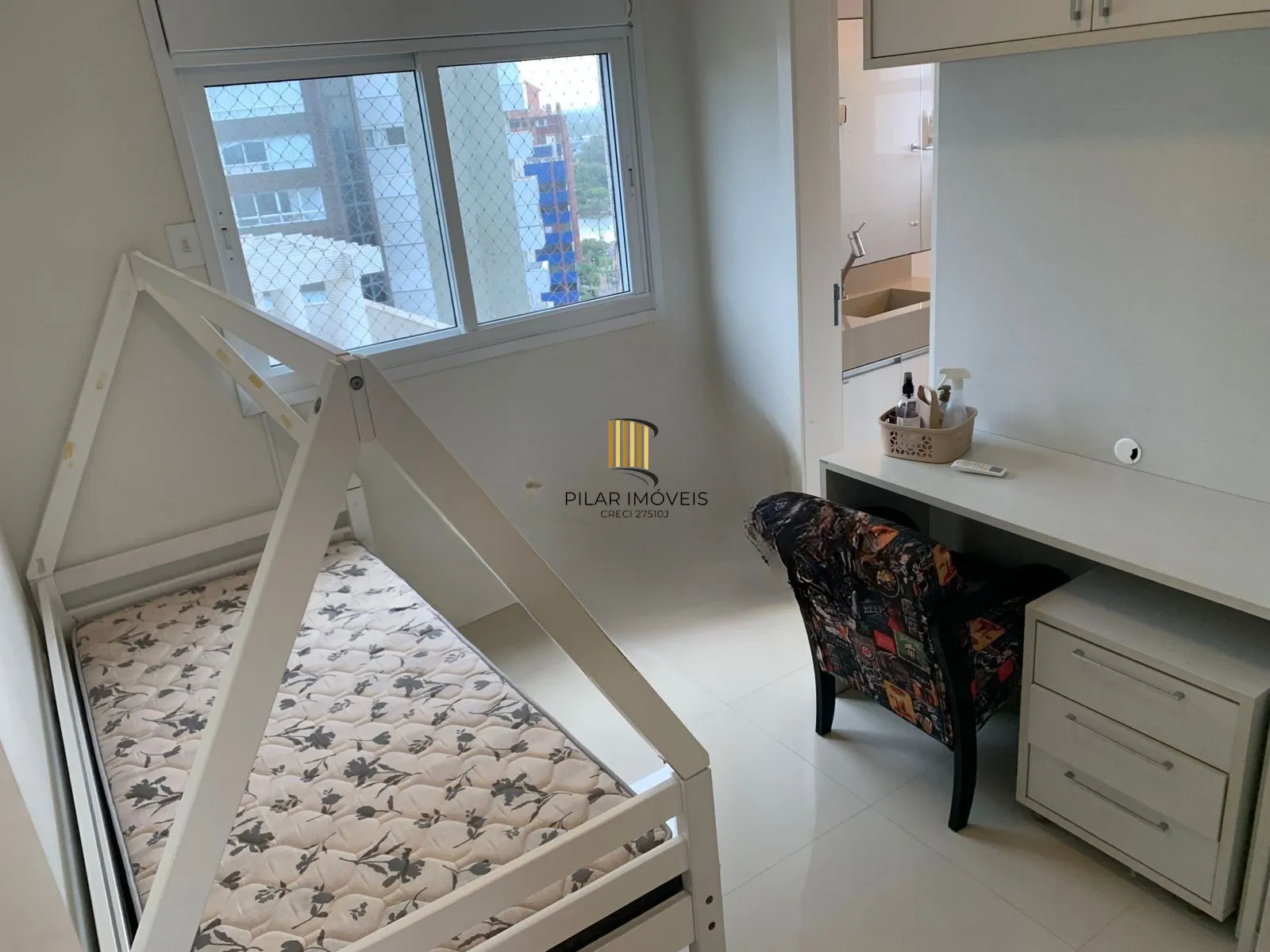 Amplo Apartamento de 3 Dormitórios com 151m² no Centro de Torres