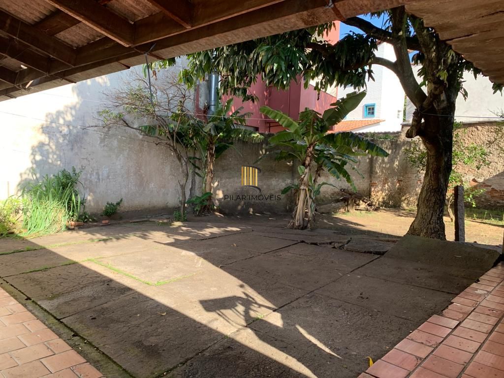 Casa na Av. Assis Brasil, Bairro Passo da Areia, Porto Alegre/RS