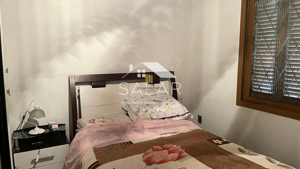 Terreno com duas casas no pátio, Bairro Teresópolis, Porto Alegre, Rio Grande do Sul