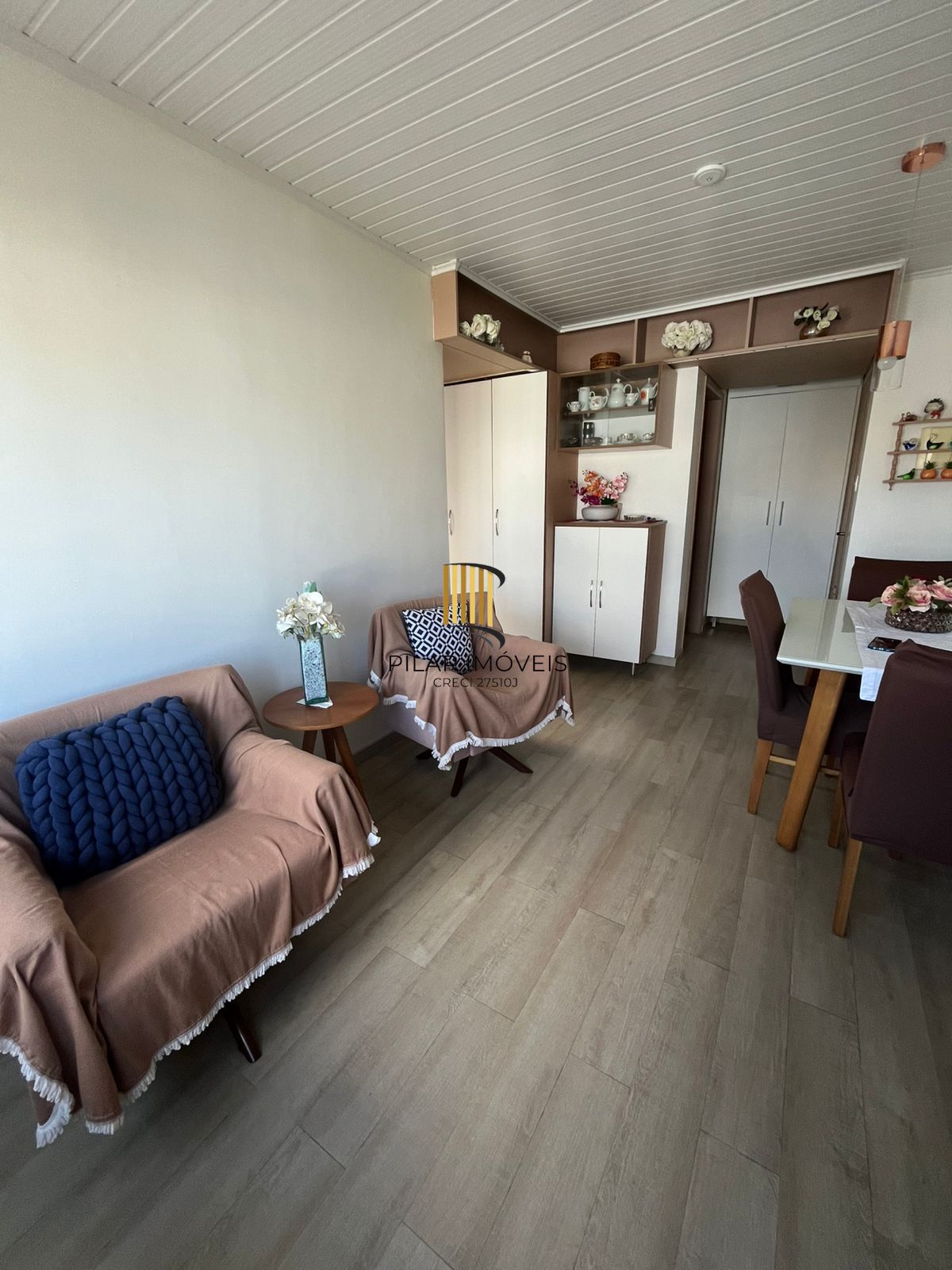 Condomínio Diferenciado na Jardim Leopoldina com Apartamento Totalmente Reformado