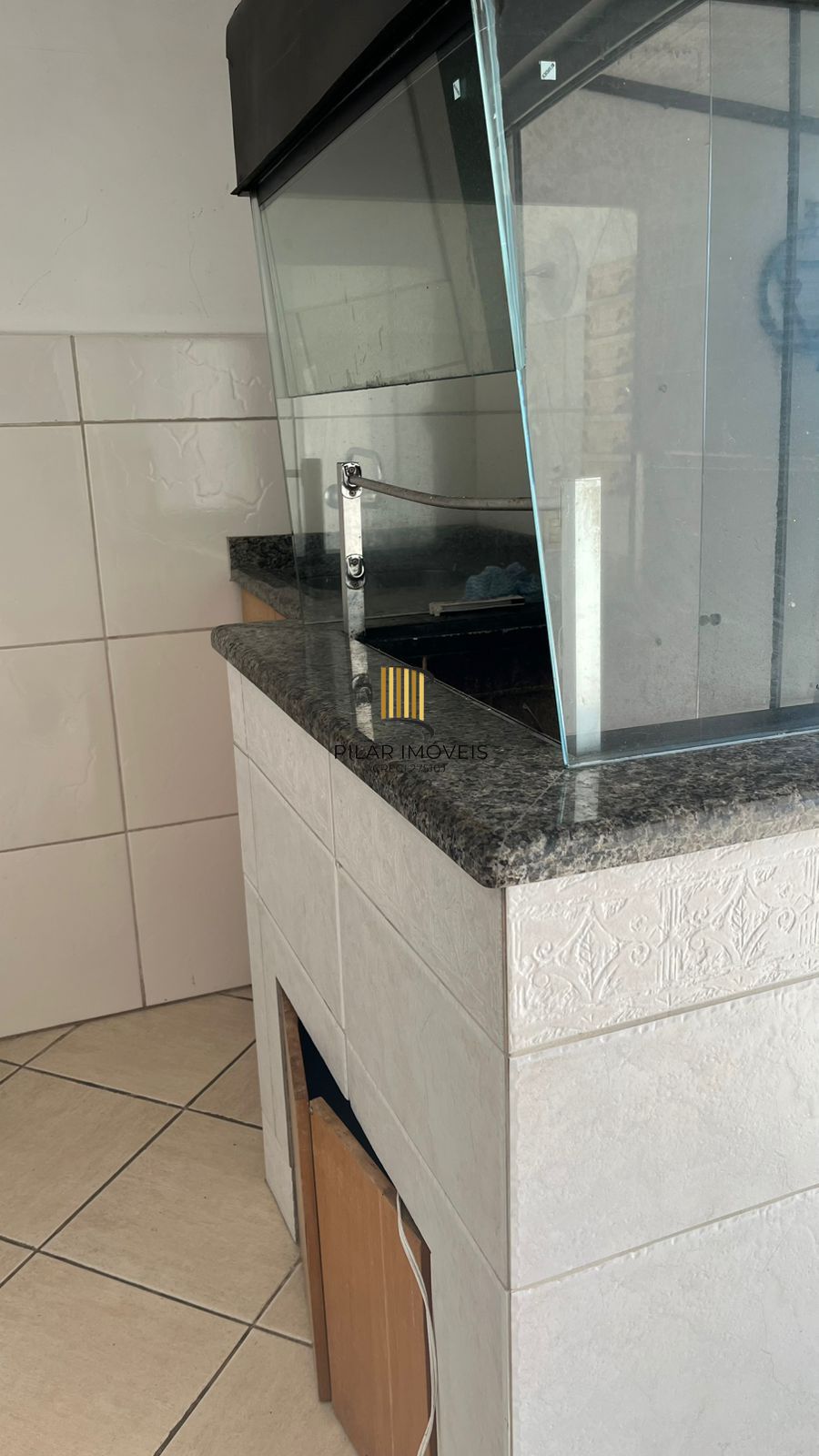 Cobertura com 03 dormitórios, Bairro Passo da Areia, Porto Alegre/RS