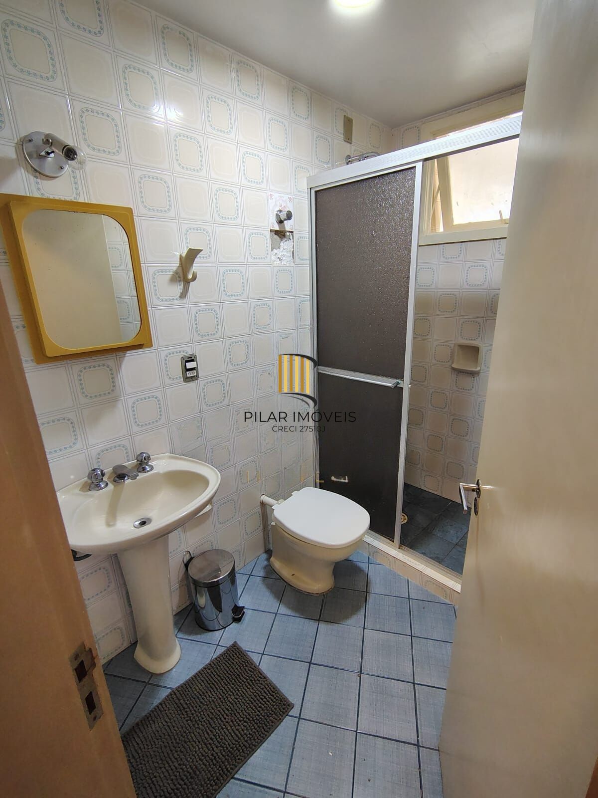 Apartamento de 1 dormitório, 52 m² de área privativa, com excelente localização e infraestrutura completa.