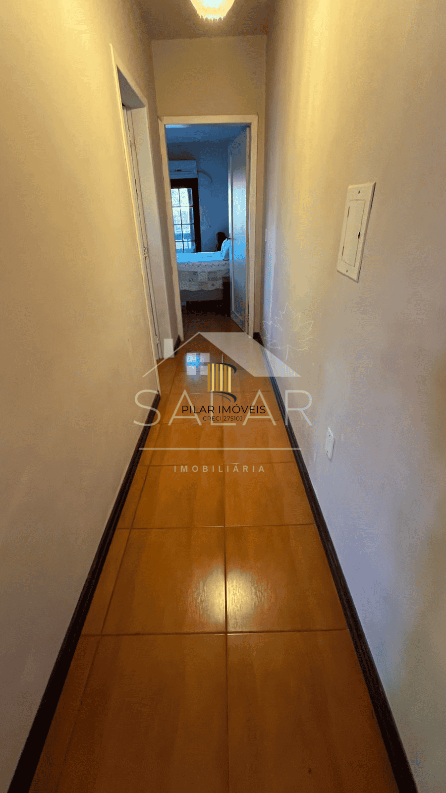 Casa de 03 dormitórios com suíte, Bairro Camaquã, Porto Alegre/RS