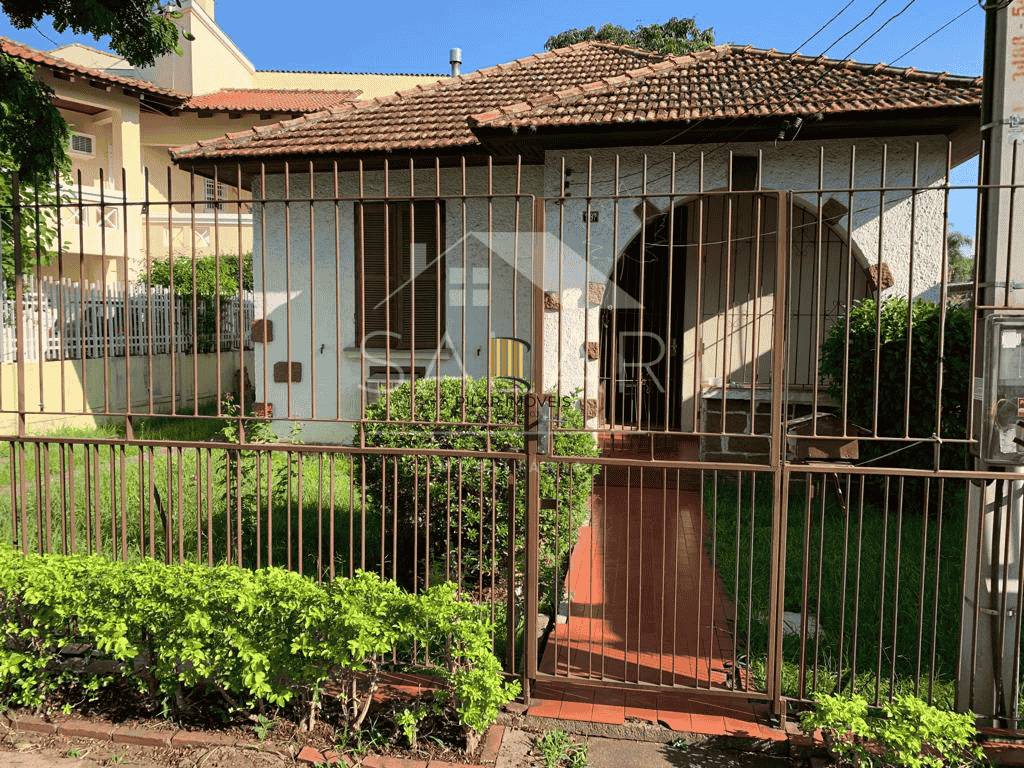 Casa na Av. Assis Brasil, Bairro Passo da Areia, Porto Alegre/RS - Pilar Imóveis