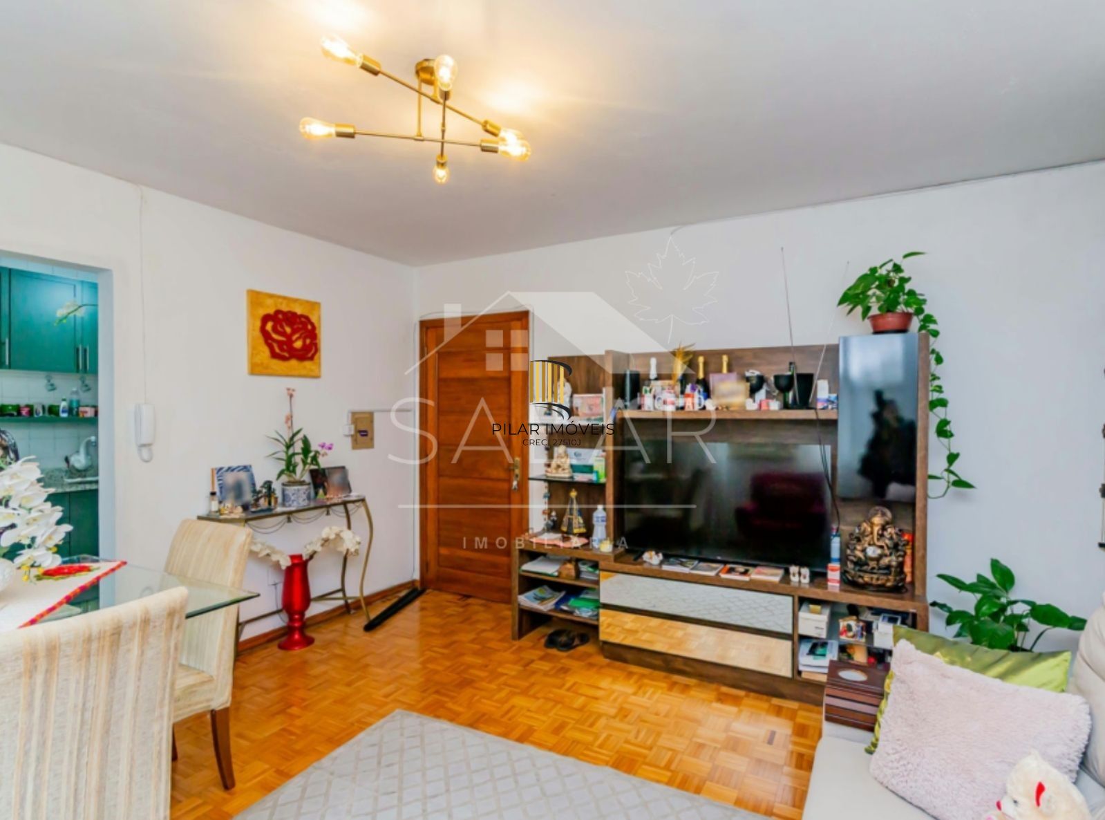 Viva com conforto e praticidade em um charmoso apartamento de 01 dormitório no Bairro Sarandi, em Porto Alegre.