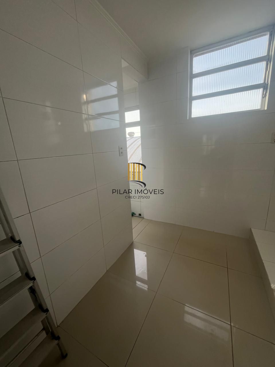 Apartamento 2 Dormitórios Reformado | 44,33m² Privativos | Ótima Localização