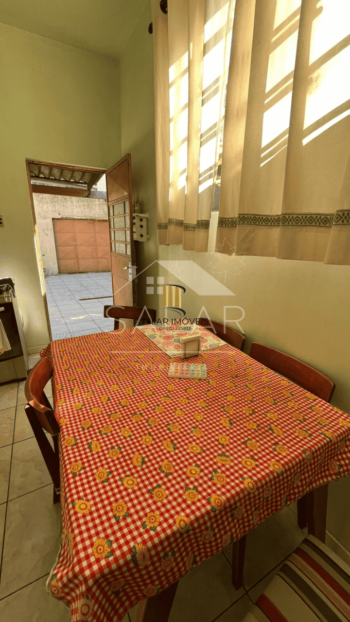 Casa com 03 dormitórios, Bairro Santana, Porto Alegre/RS