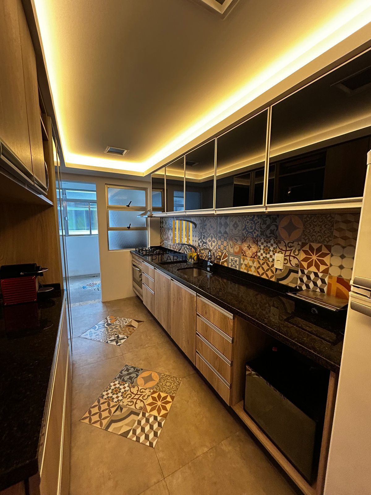 Amplo Apartamento de 183m² na Anita Garibaldi com 2 Vagas, Depósito e Projeto para Cobertura