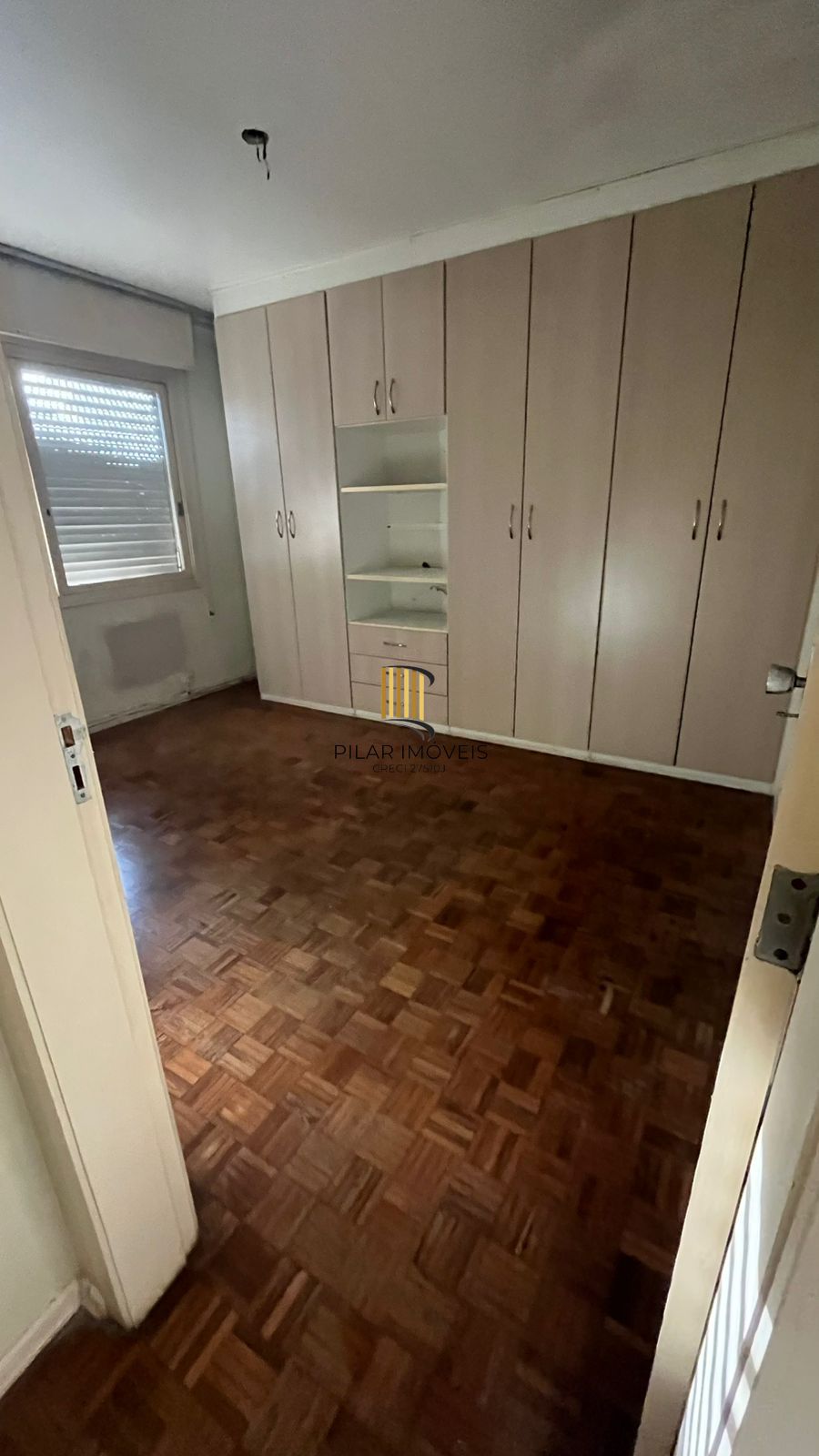 Apartamento de 02 dormitórios, Bairro Medianeira, Porto Alegre/RS