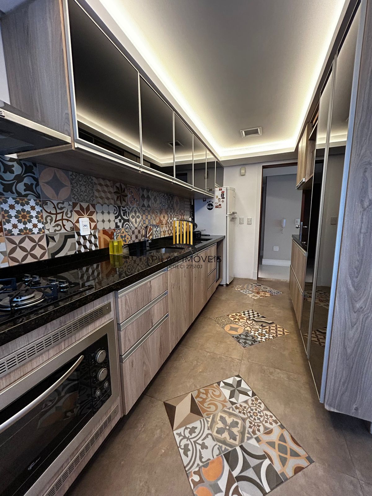 Amplo Apartamento de 183m² na Anita Garibaldi com 2 Vagas, Depósito e Projeto para Cobertura