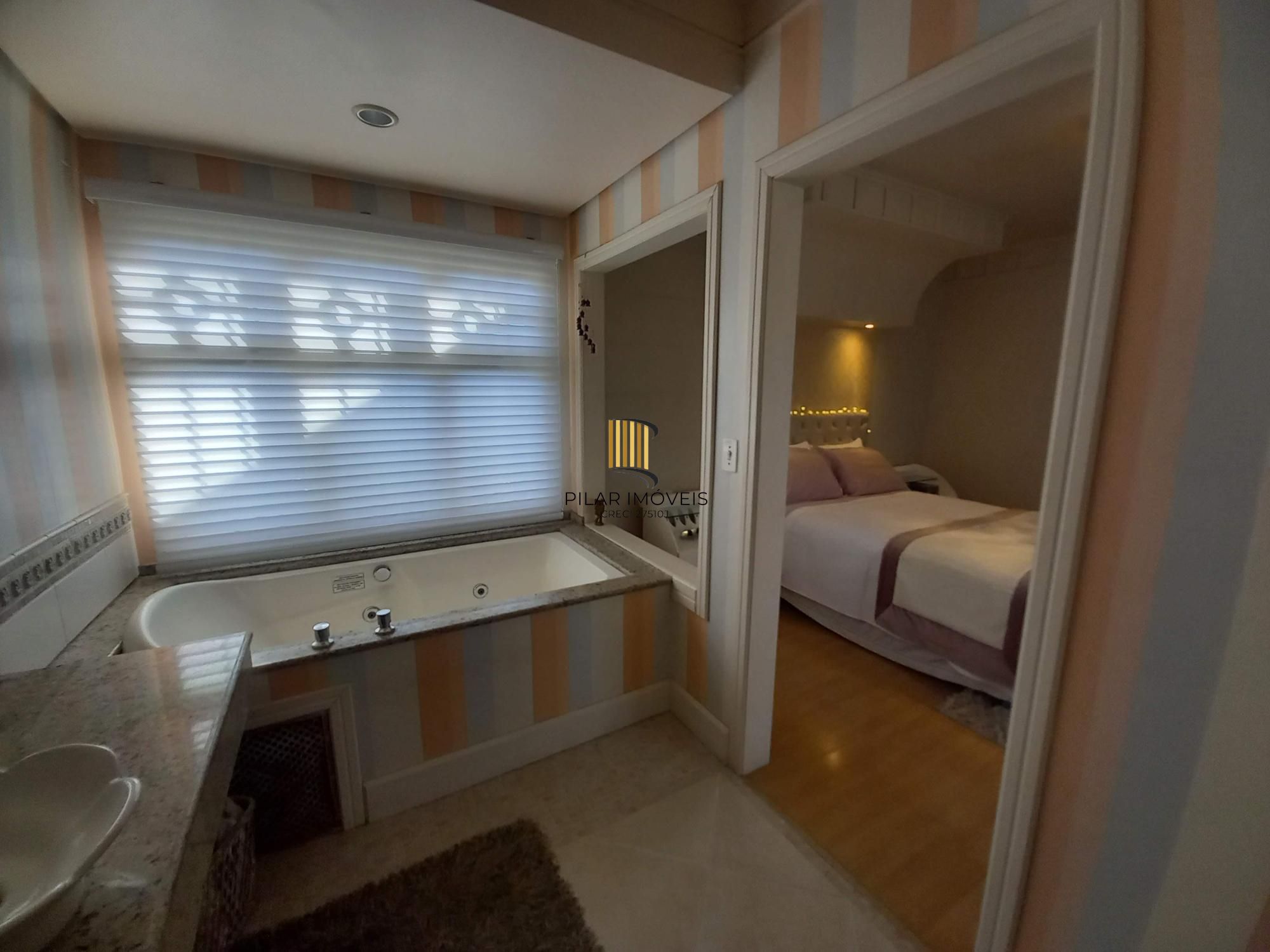 Excelente sobrado 242m²/3dormitórios/Moinhos de Vento/Canoas