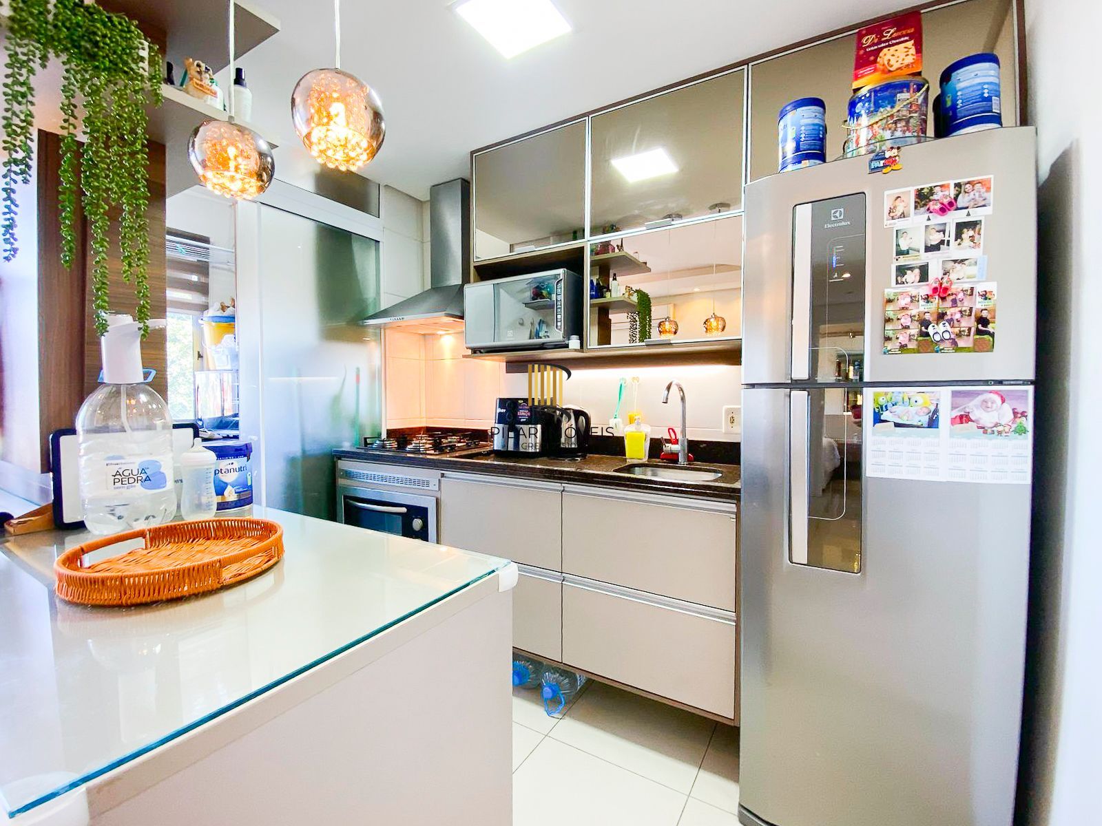 Apartamento / 2 Dormitórios / 1 Vaga / Semi mobiliado / Jardim Itu / Porto Alegre / RS