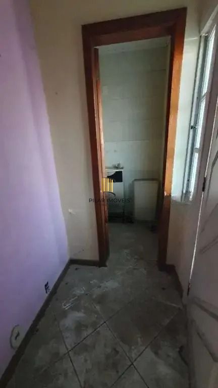 Casa a venda no Bairro Cristo Redentor / 1 Dorm.