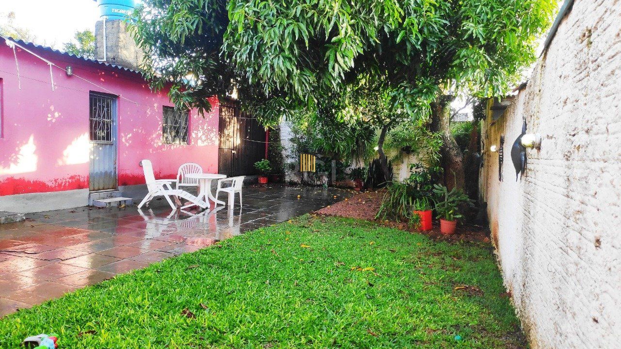 Casa para Venda - 138.87m², 3 dormitórios, sendo 1 suites, 4 vagas - Nova Cachoeirinha
