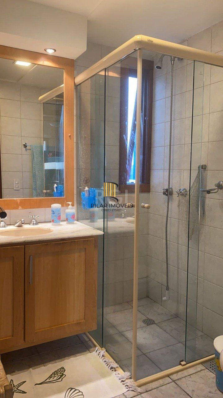 Apartamento para Venda - 123m², 2 dormitórios, sendo 1 suites, 1 vaga - Centro