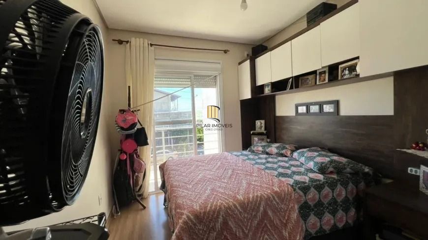 Casa a venda no bairro São José com 2 quartos / 2 suítes / 3 banheiros