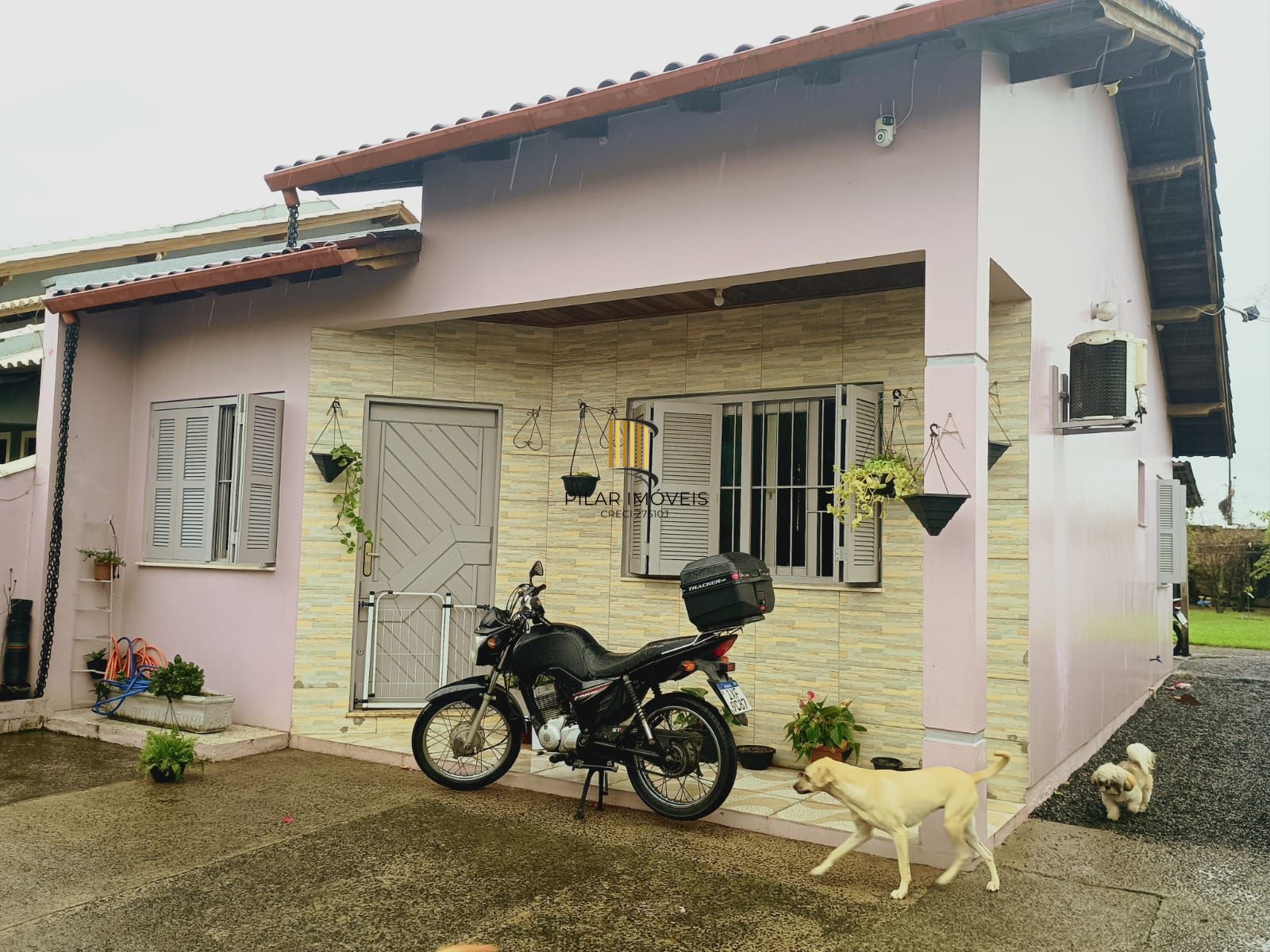 Casa 2 dormitórios no bairro Harmonia, Canoas - Pilar Imóveis