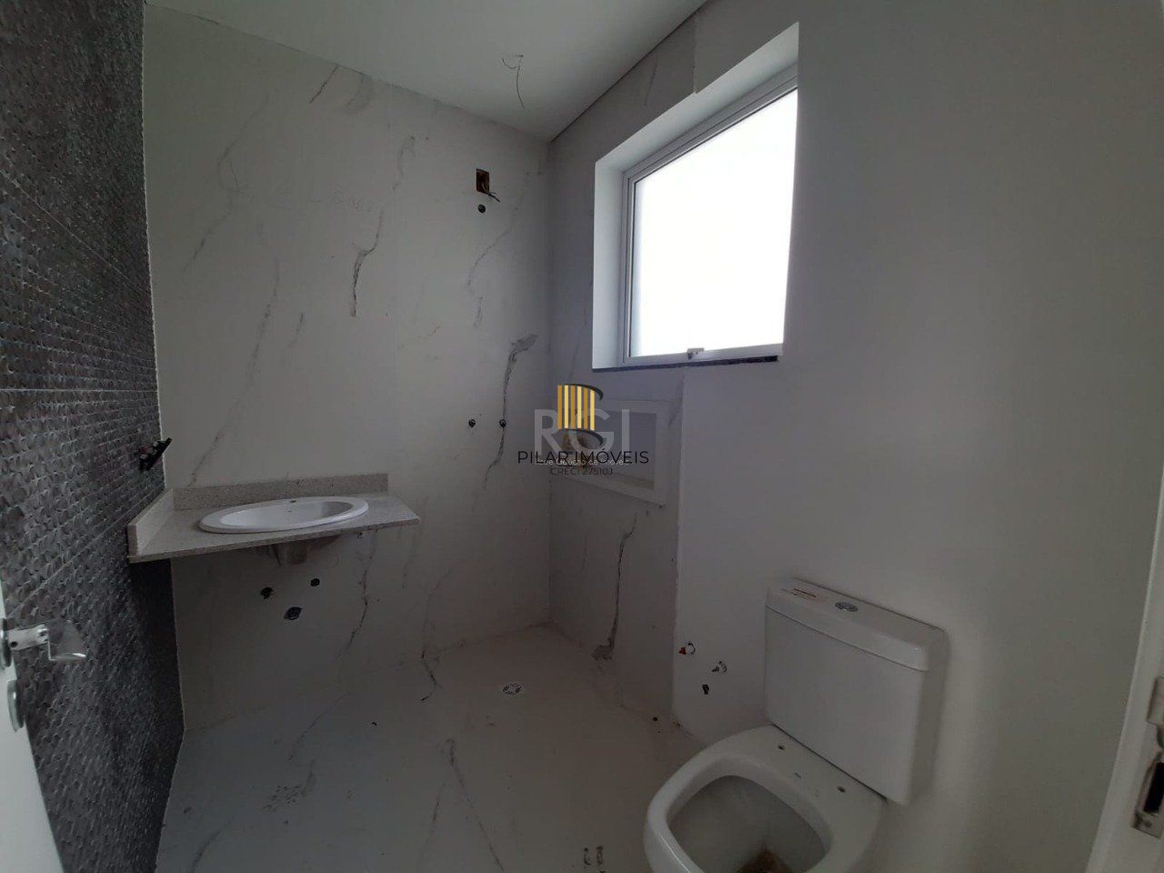 Predio para Venda - 0m², 0 dormitórios, 5 vagas - Cidade Baixa