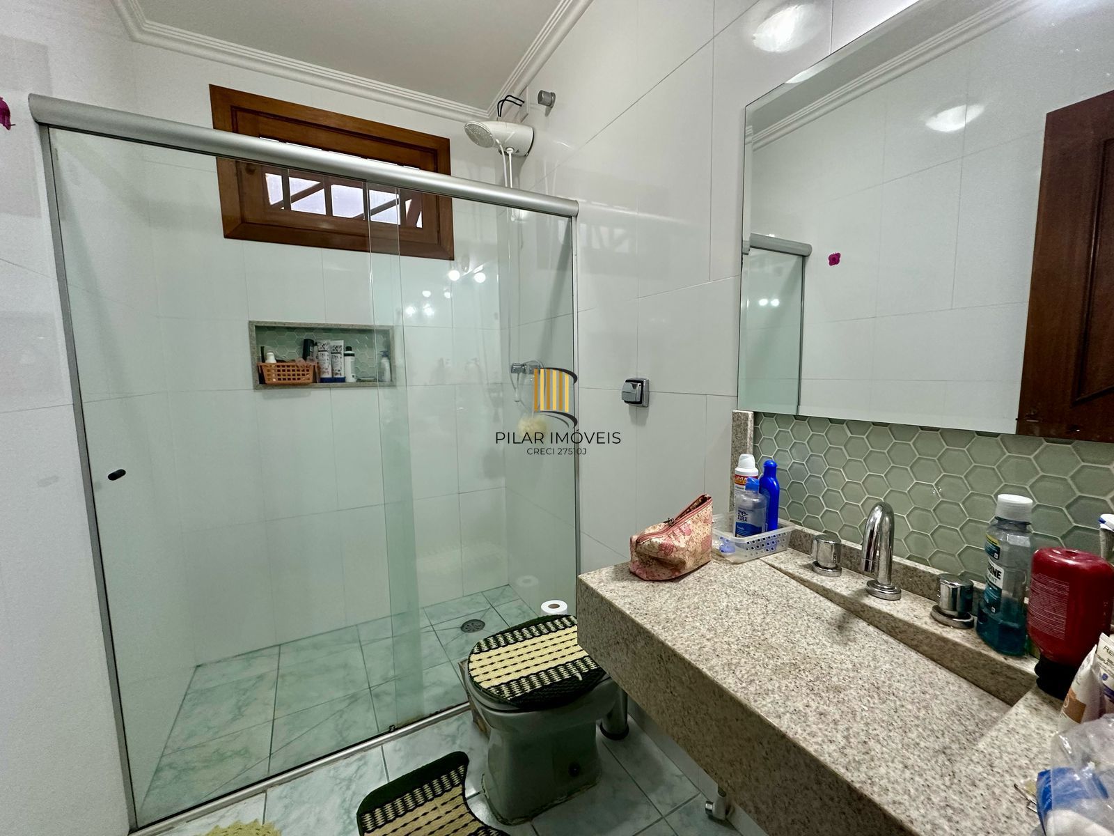 Sobrado 4 dormitórios, 256m2 no Nossa Sra. das Graças