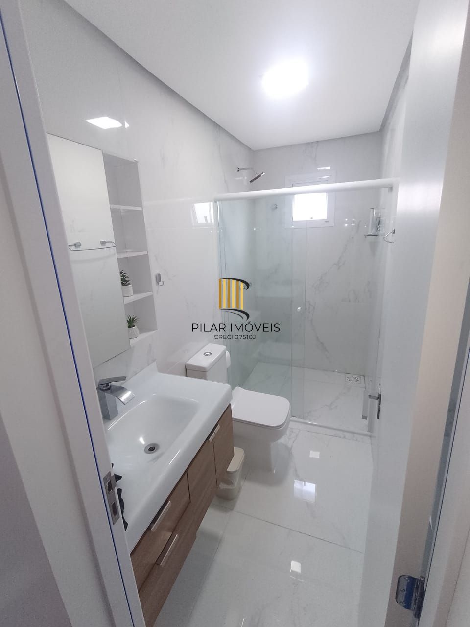 Casa a venda 4 Dormitórios/ Chácara da Pedras