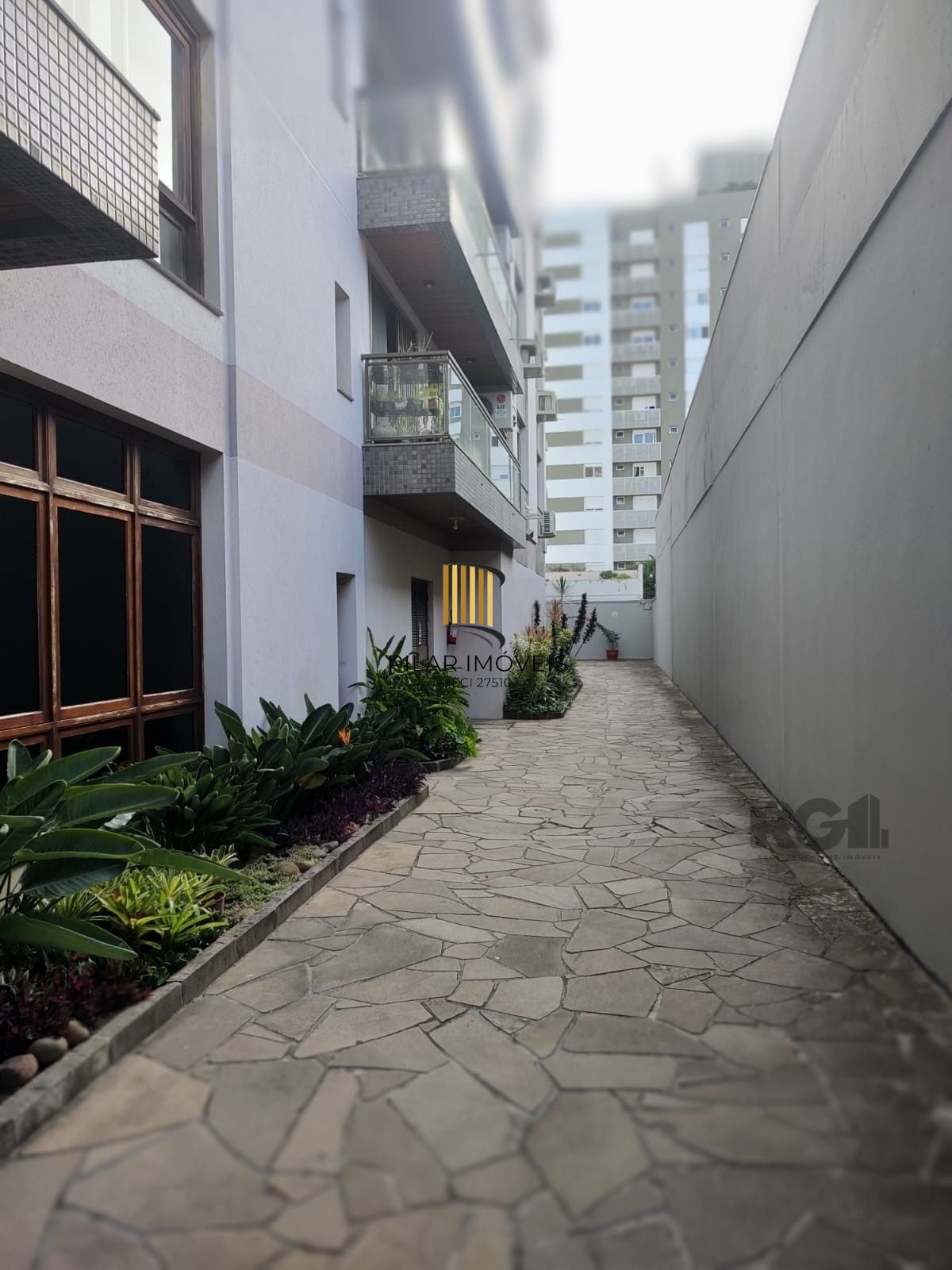 Apartamento 3 dormitórios no bairro Menino Deus