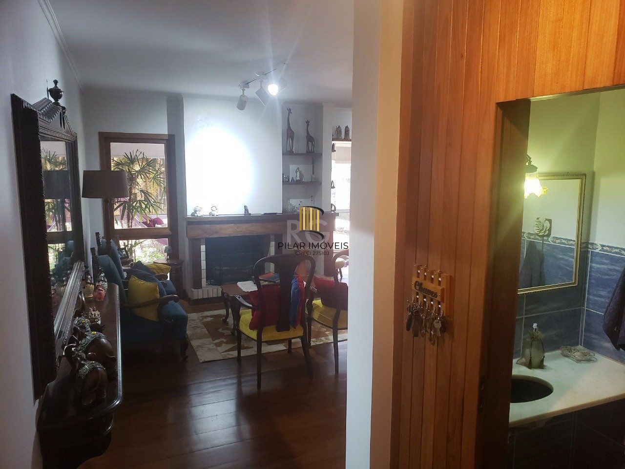 Cobertura para Venda - 296m², 3 dormitórios, sendo 1 suites, 3 vagas - Petrópolis