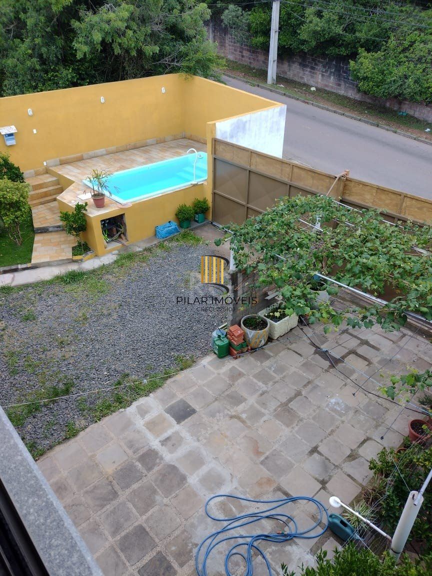 Casa para Venda - 0.18m², 2 dormitórios, sendo 2 suites, 3 vagas - Lomba do Pinheiro