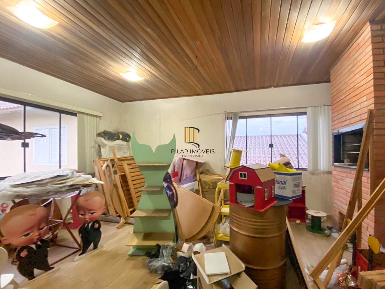 Casa / 4 Dormitórios / 1 Suíte / Salão de festas / 2 Vagas / Jardim Algarve / Alvorada / RS