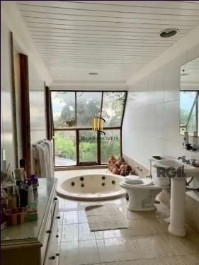 Casa 4 dormitórios no bairro Espírito Santo