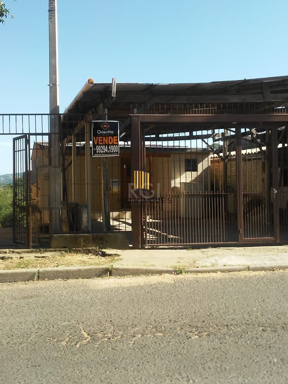 Casa 3 dormitórios no bairro Jardim Carvalho