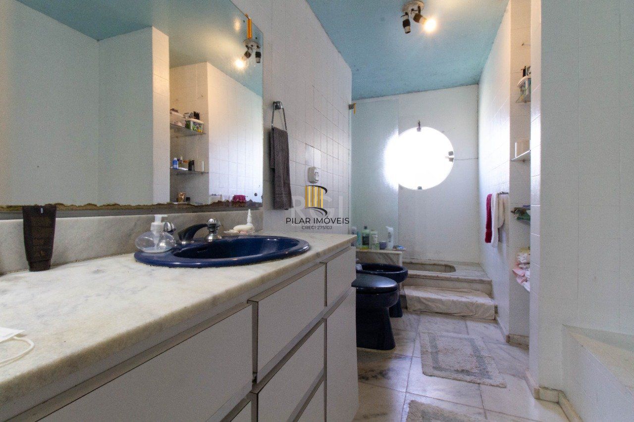 Casa para Venda - 422m², 6 dormitórios, sendo 2 suites, 5 vagas - Vila Assunção