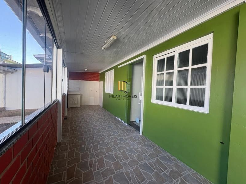 Casa a venda com 2 quartos no bairro Mont Serrat