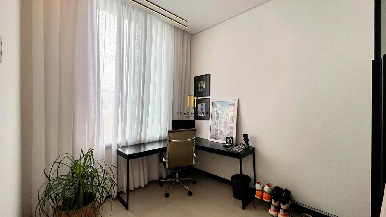 Casa Moderna com Suíte, Hidromassagem, Jardim e 2 Vagas