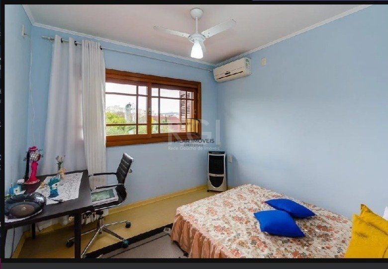 Casa 3 dormitórios no bairro Sarandi