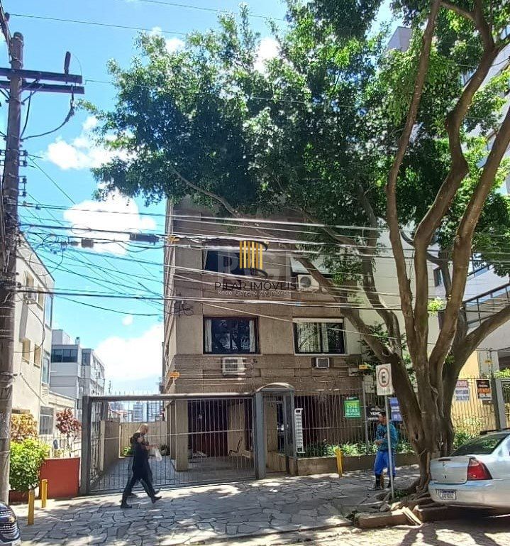 Cobertura para Venda - 100.94m², 3 dormitórios, sendo 1 suites, 2 vagas - Petrópolis