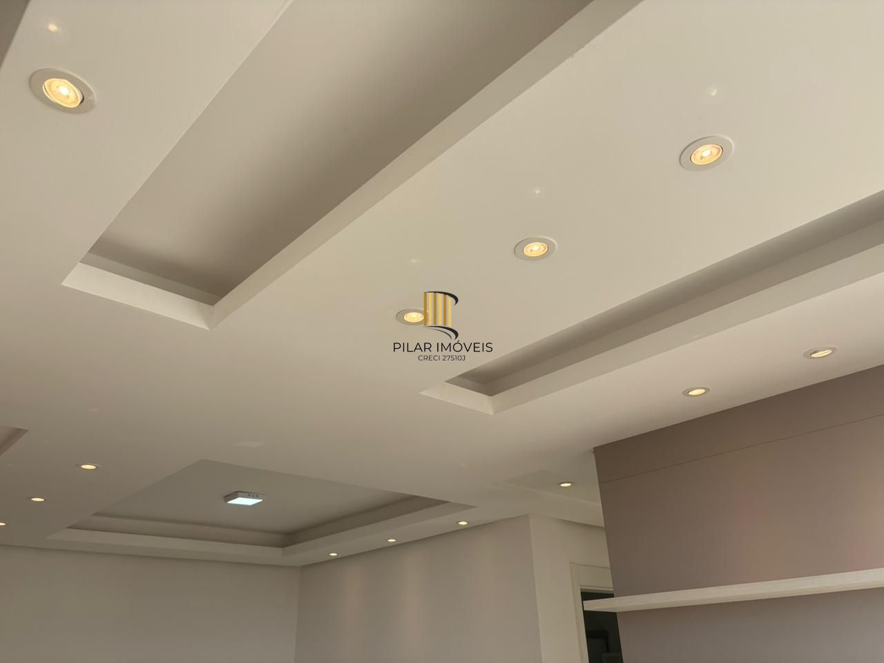 Apartamento / 2 Dormitórios / 1 Vaga / Mobiliado / Jardim Itu / Porto Alegre / RS