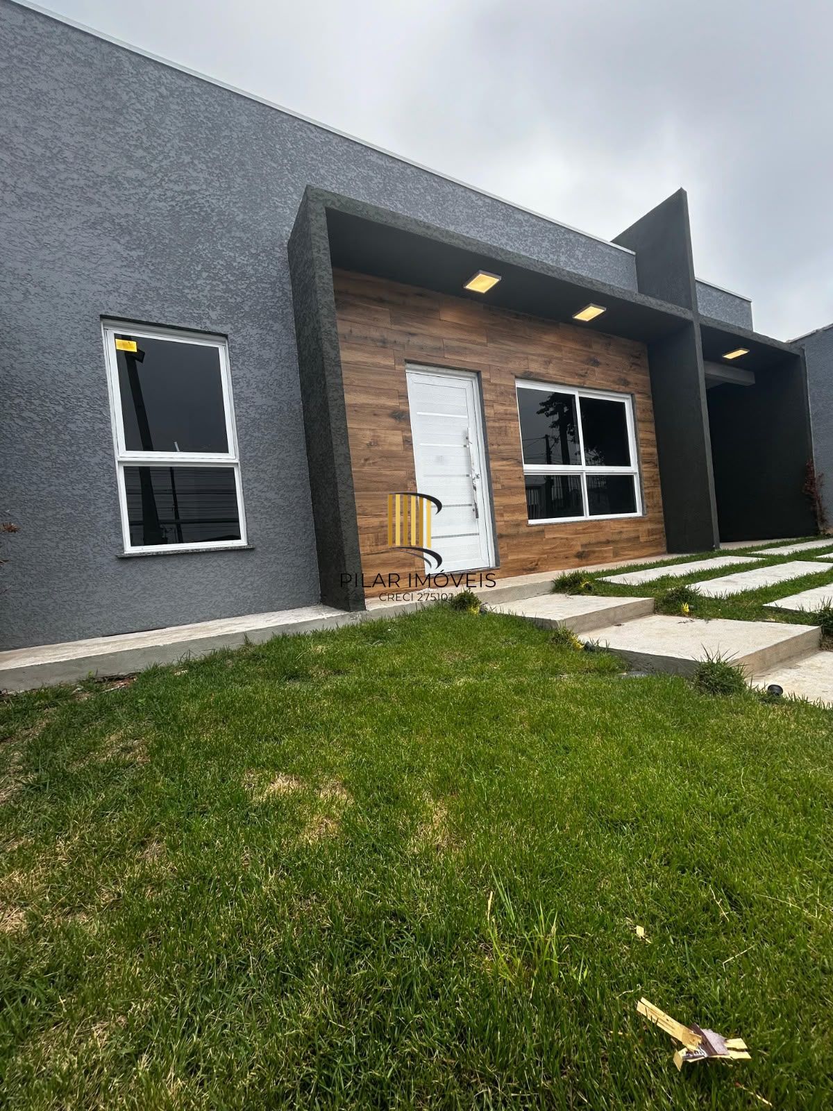 Casa a venda no bairro Parque Ipiranga - Gravatai