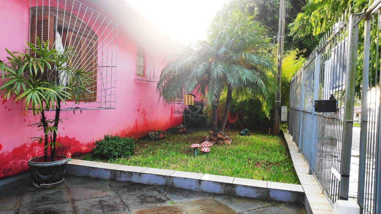 Casa para Venda - 138.87m², 3 dormitórios, sendo 1 suites, 4 vagas - Nova Cachoeirinha