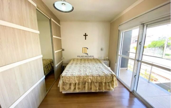 Sobrado 233m² 05 dormitórios, 04 vagas, no Bairro Moinhos de Vento em Canoas