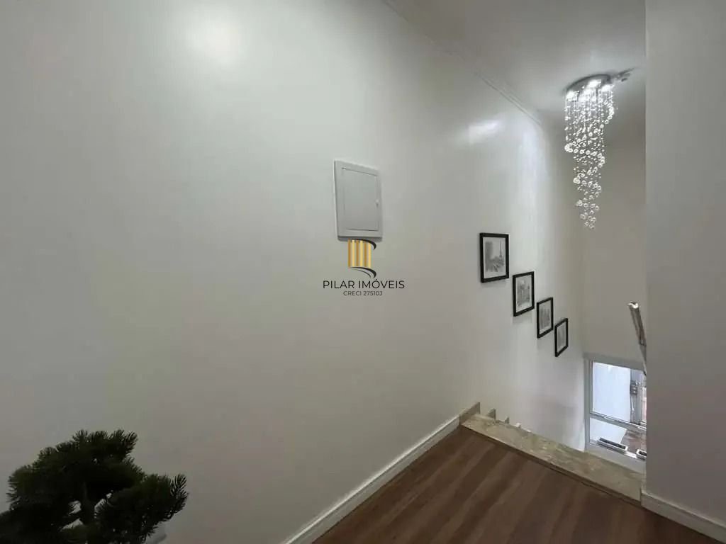 Casa / 3 Dormitórios / 1 Suíte / Pátio / Churrasqueira / Mobiliado / 2 Vagas / Igara / Canoas / RS