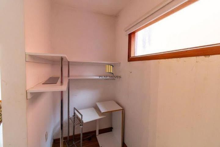 Casa à Venda - Hipica, 3 Quartos, 143 m²