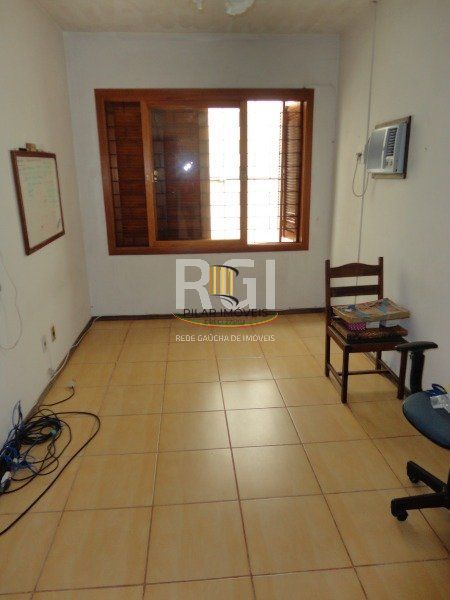 Casa para Venda - 100m², 3 dormitórios, 4 vagas - Guarujá